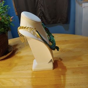 Jewelry - Crocodile Statement Necklace. Crystal Stones. Jewelry - Crocodile Statement Necklace. Crystal Stones.